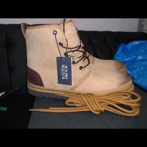 Waterproof UGGS SALEE🥵